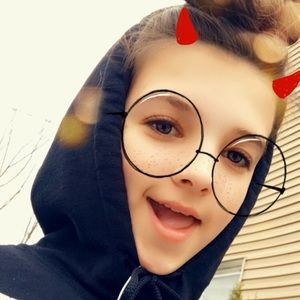 Meet your Posher, Isabella